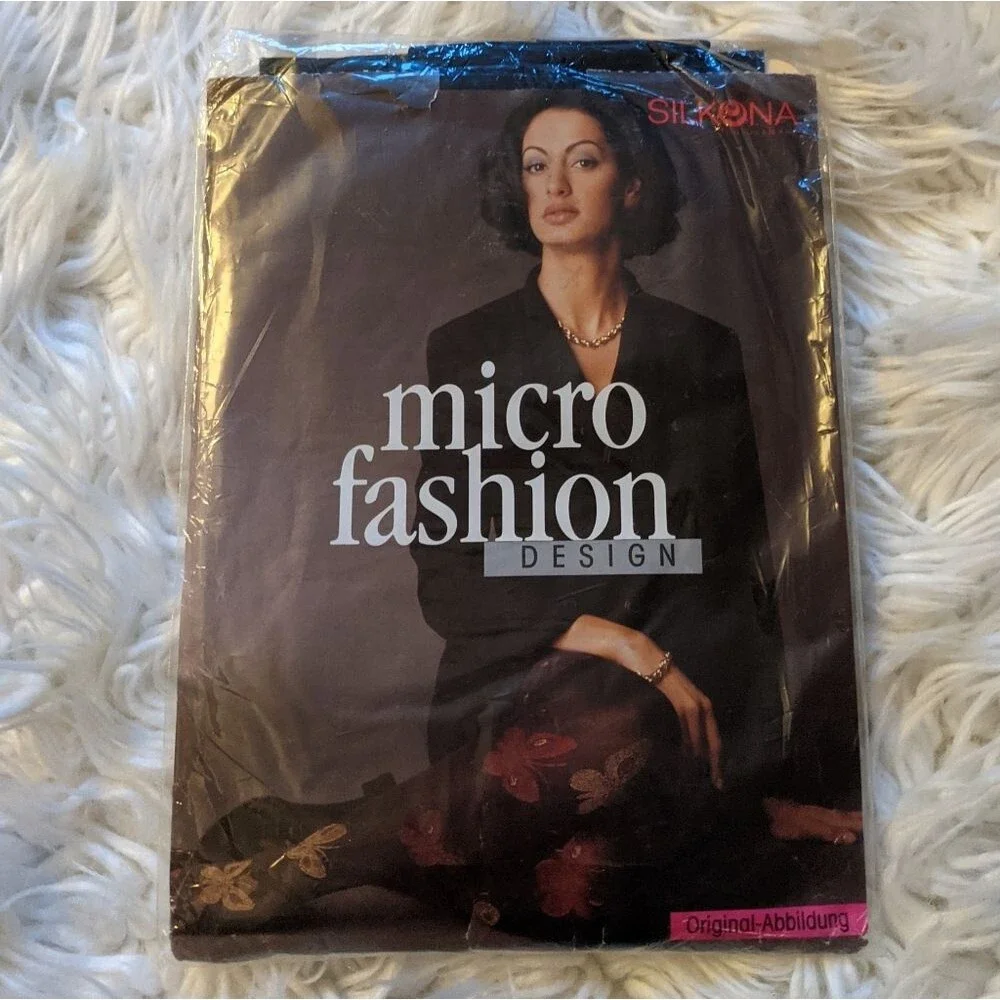 Silkona Control Top Opaque Fashion Tights with Butterfly Print S/M